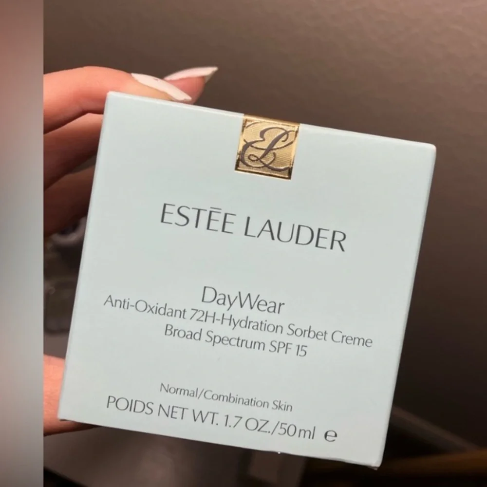 DayWear Moisturizer Anti-Oxidant 72H-Hydration Sorbet Cream SPF 15 New with box - Picture 3 of 4